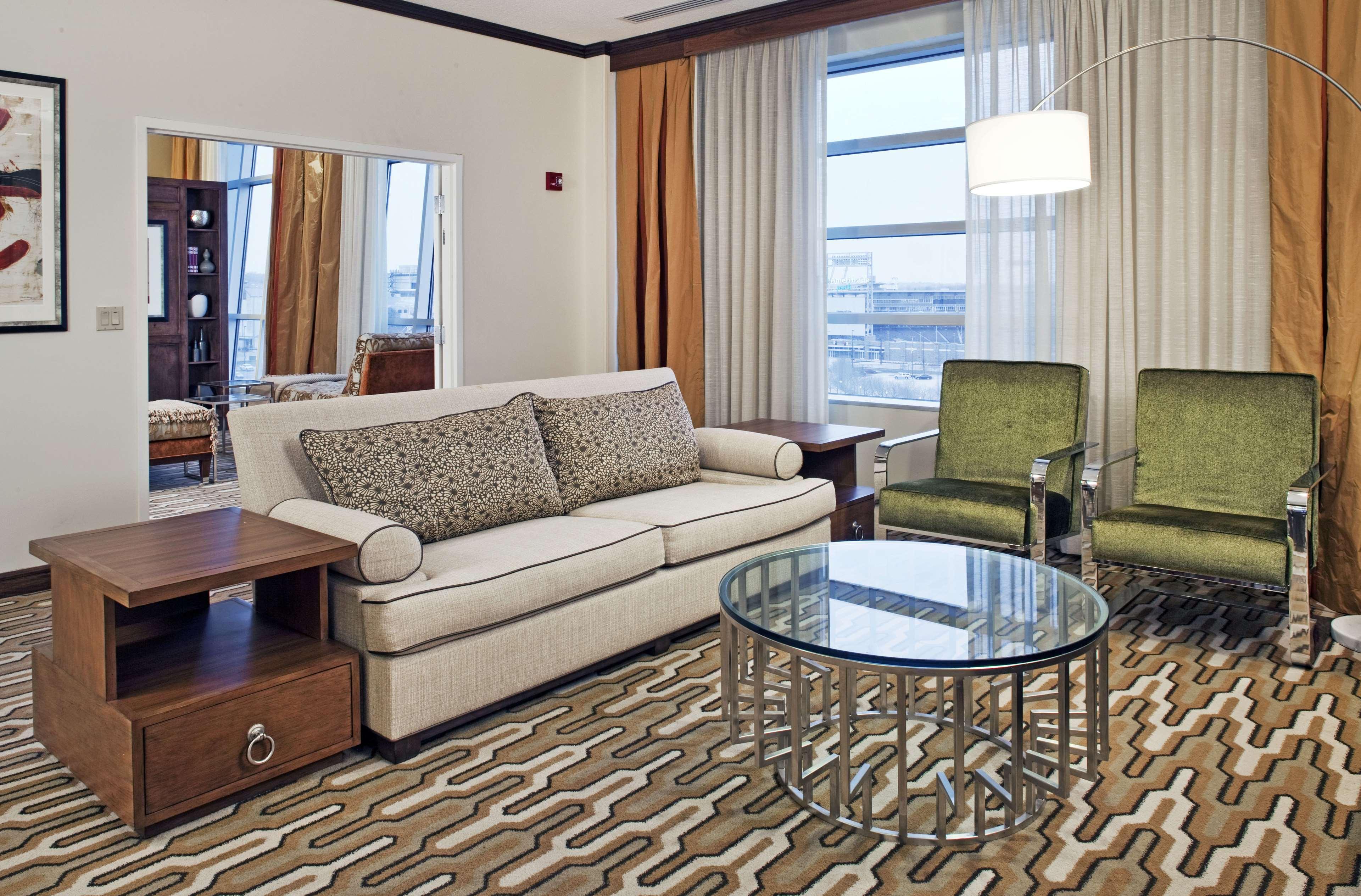 Hilton Omaha Hotel Room photo
